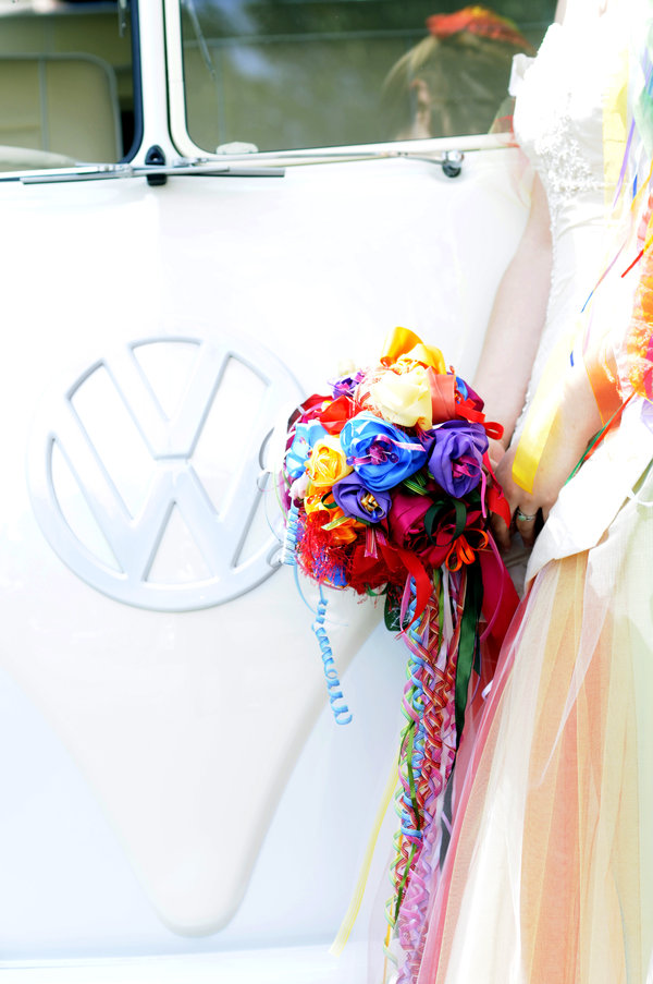 boquet_and_vw_kombi_by_littlehippy