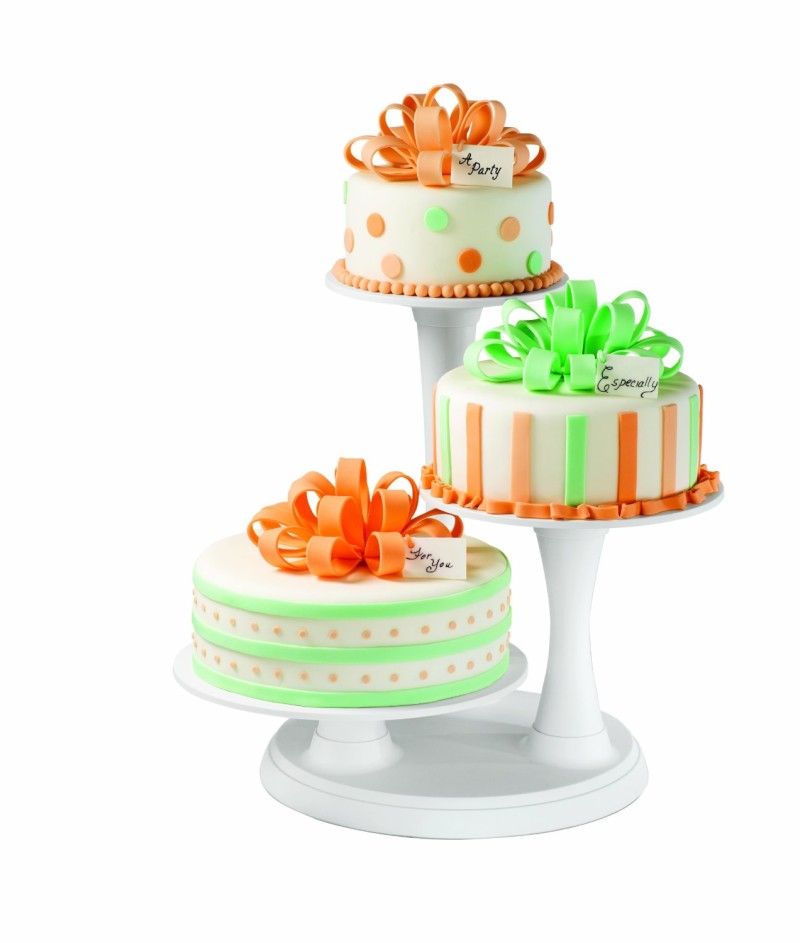 asymetrical cake stand