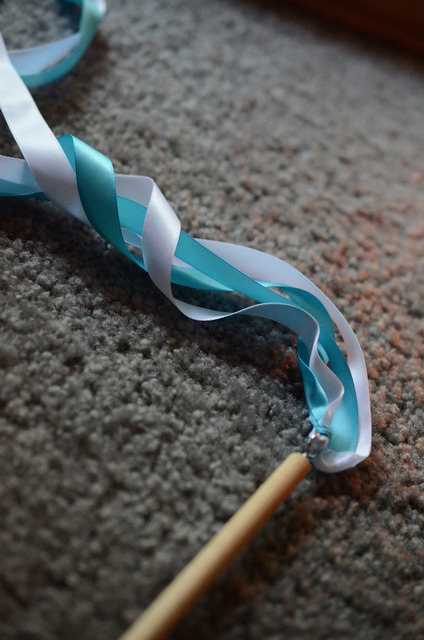 DIY Wedding Ribbon Wand Tutorial : Make Your Own Ribbon Wands