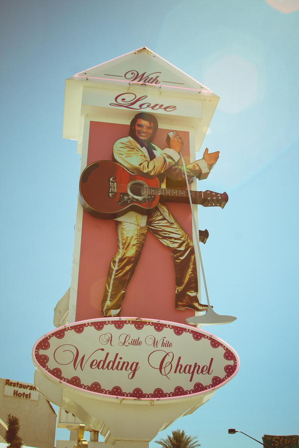 Mendoza_Barlolong_Charity_and_Ricky_untitled413_low