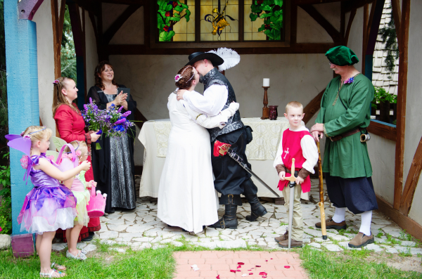 ren-wedding-ceremony