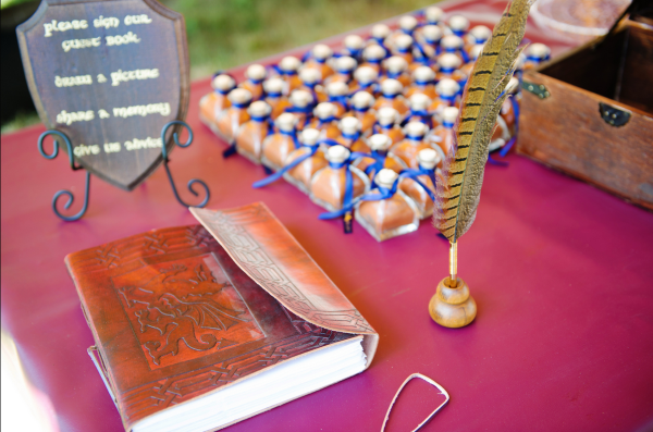 renaissance-guest-book