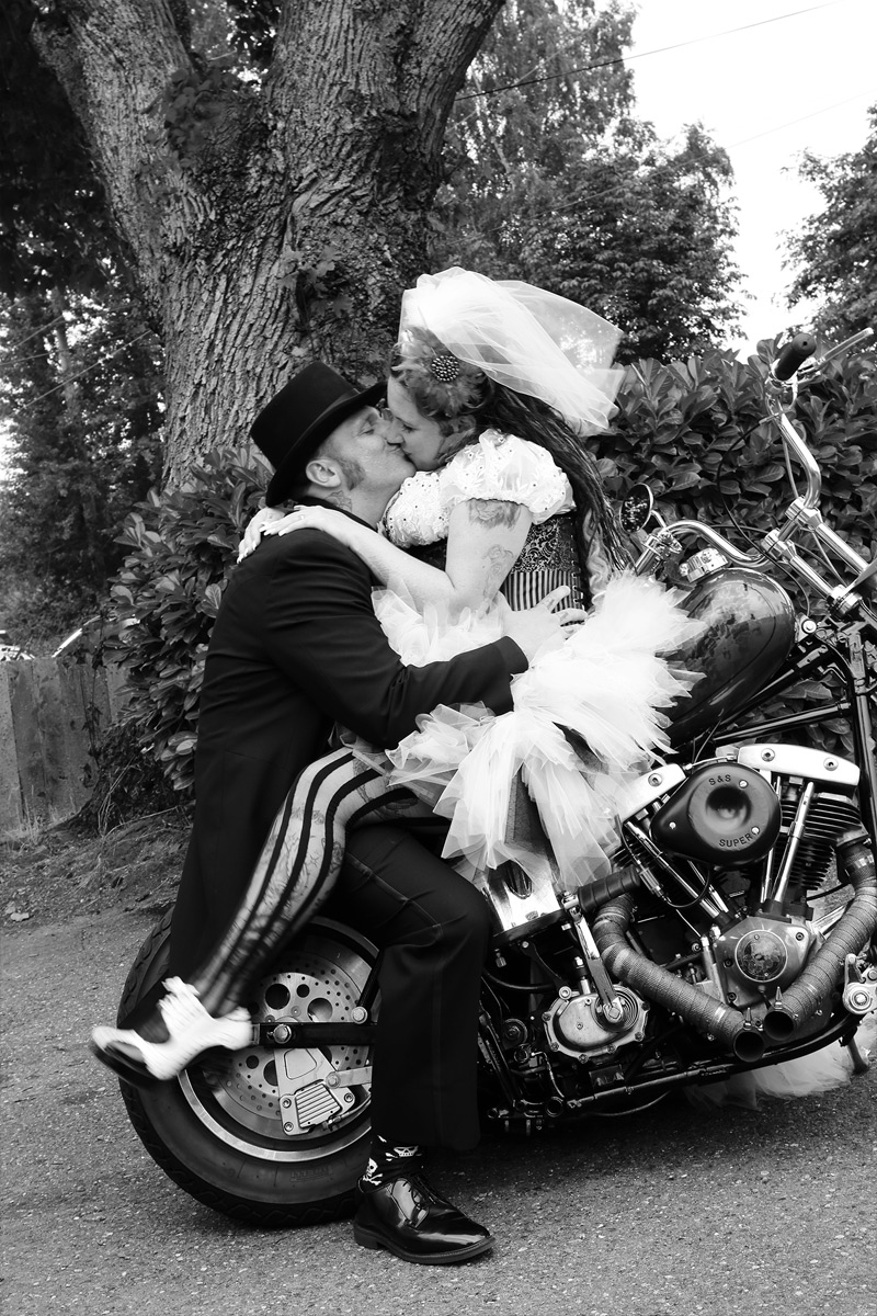 motorcycle-wedding