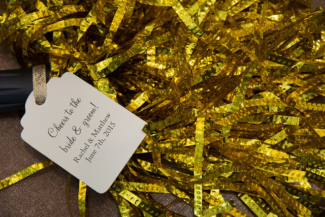 DIY streamers on @offbeatbride