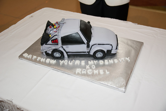 Delorean cake on @offbeatbride