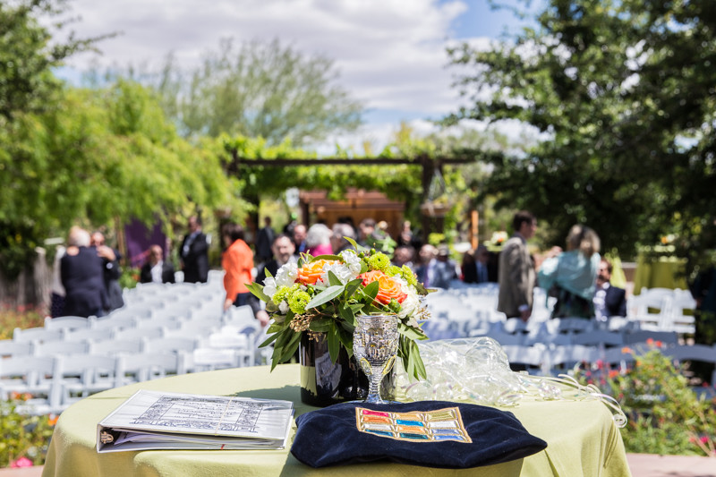 Amazing LGBT Las Vegas wedding as seen on @offbeatbride