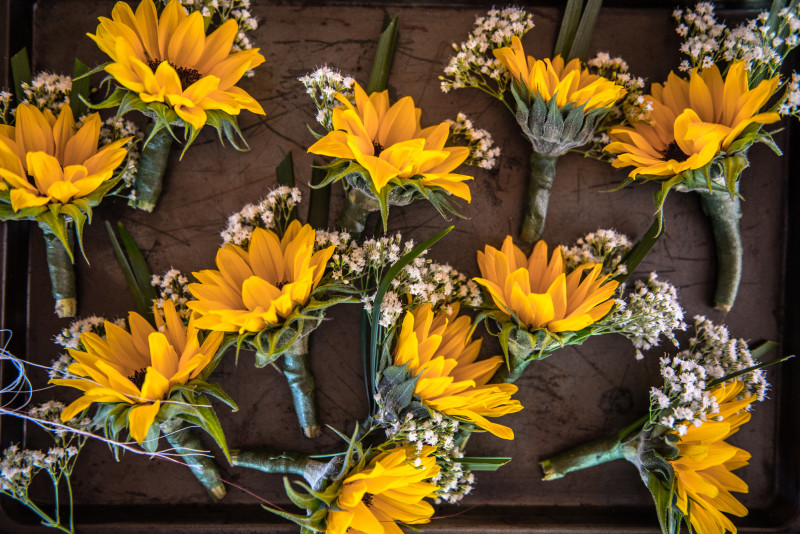 Colorado fantasy wedding as seen on @offbeatbride