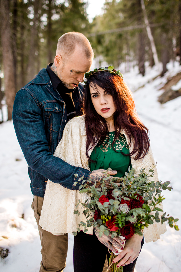 Engagement session in Arizona as seen on @offbeatbride