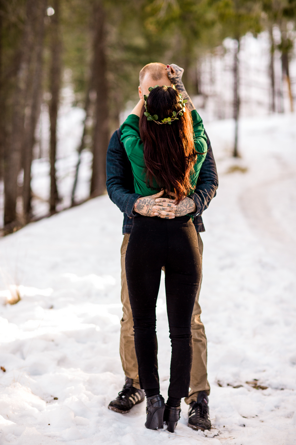 Engagement session in Arizona as seen on @offbeatbride