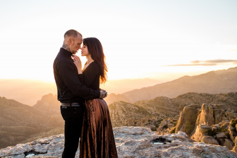 Winter engagement session in Arizona as seen on @offbeatbride