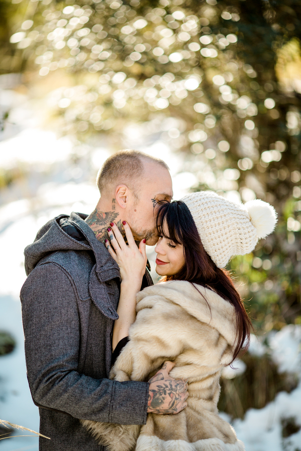 Engagement session in Arizona as seen on @offbeatbride