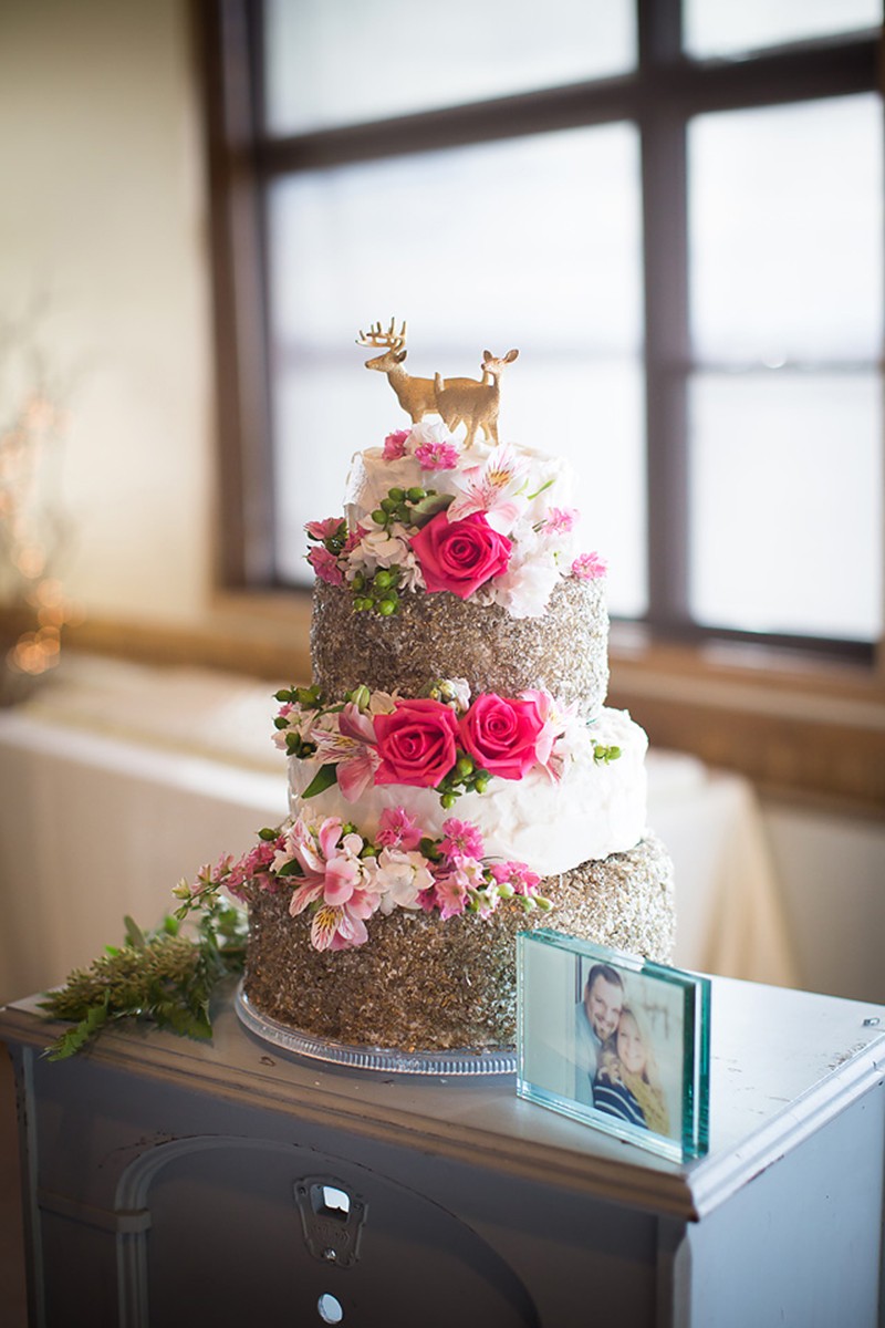 How to ROCK a morning brunch wedding as seen on @offbeatbride #brunch #wedding