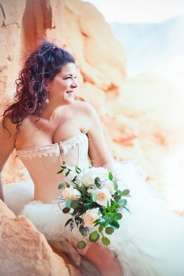 Laces and leather: wedding corsets of our dizziest daydreams