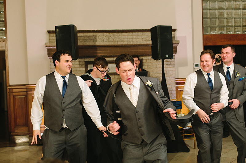 Vintage travel wedding as seen on @offbeatbride