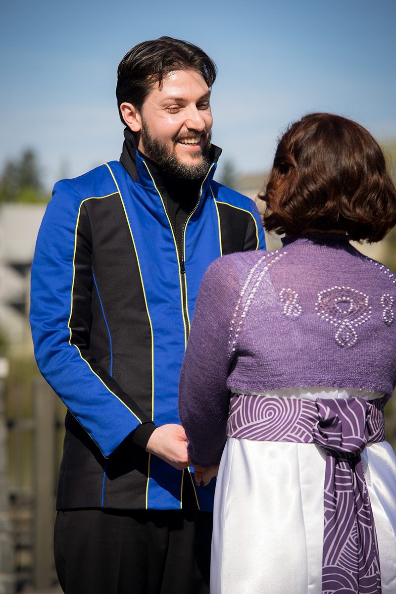Mass Effect meets Star Trek at this theatrical science wedding as seen on @offbeatbride