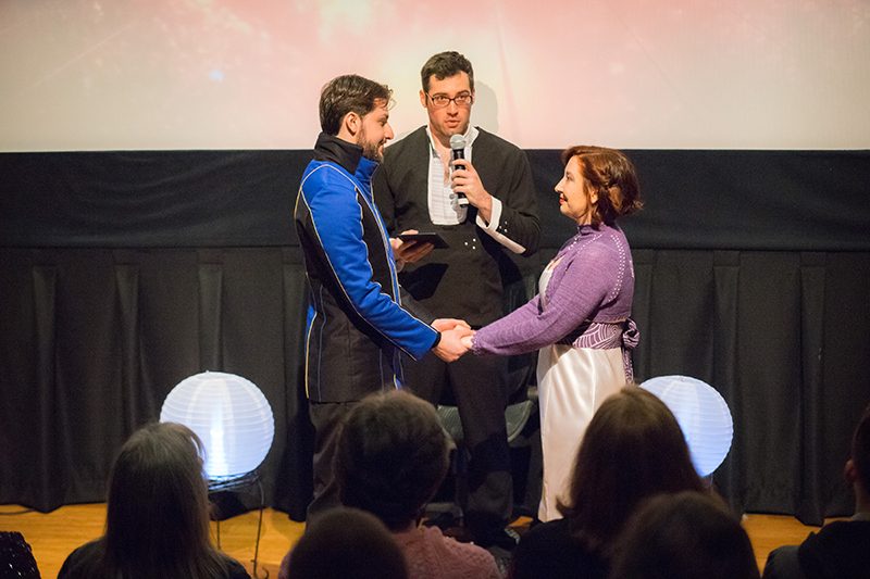 Mass Effect meets Star Trek at this theatrical science wedding as seen on @offbeatbride
