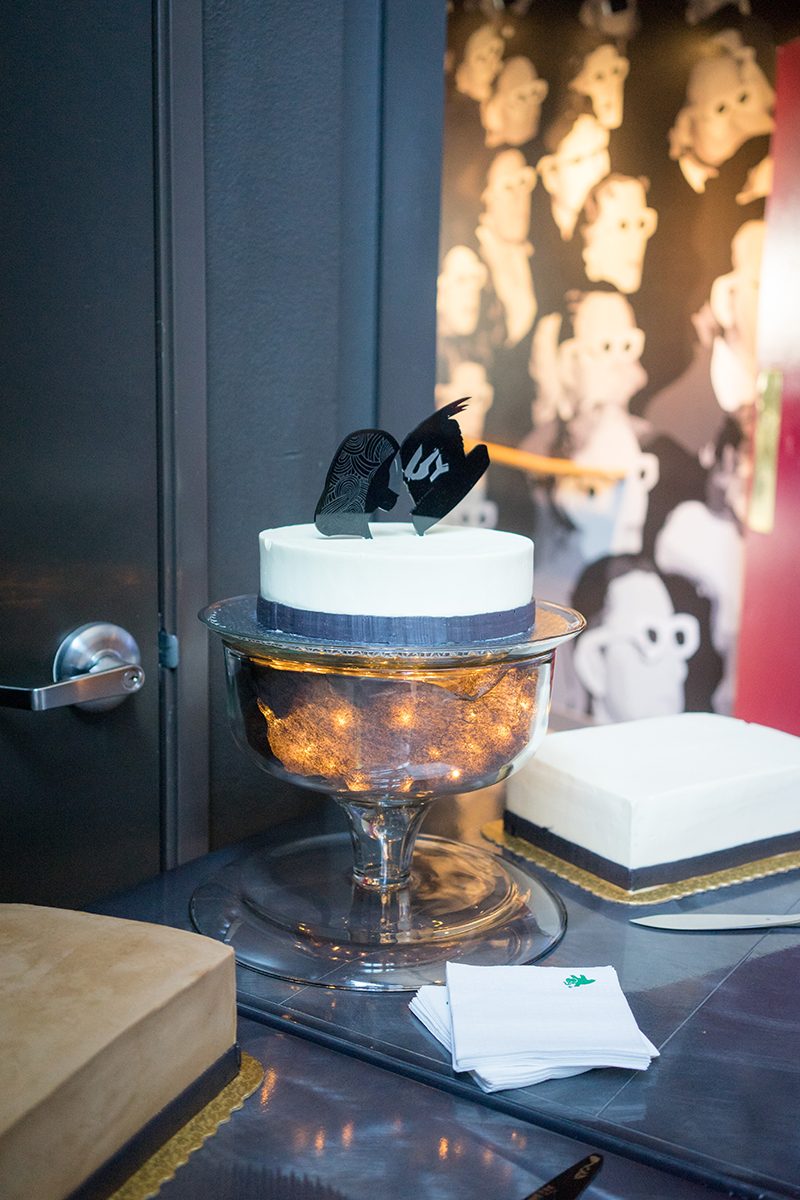 Mass Effect meets Star Trek at this theatrical science wedding as seen on @offbeatbride