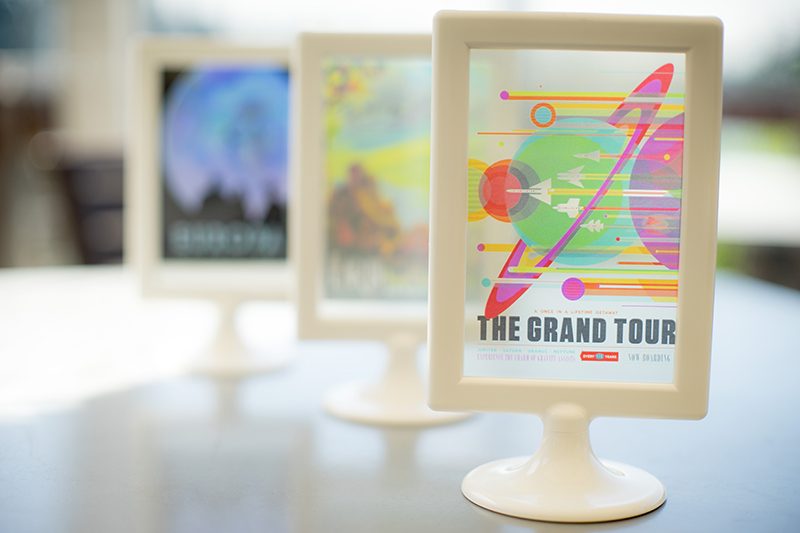 Mass Effect meets Star Trek at this theatrical science wedding as seen on @offbeatbride