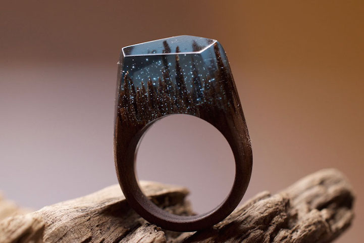 These wooden custom-made rings contain whole tiny worlds -- as seen on @offbeatbride #wooden #rings #engagementring