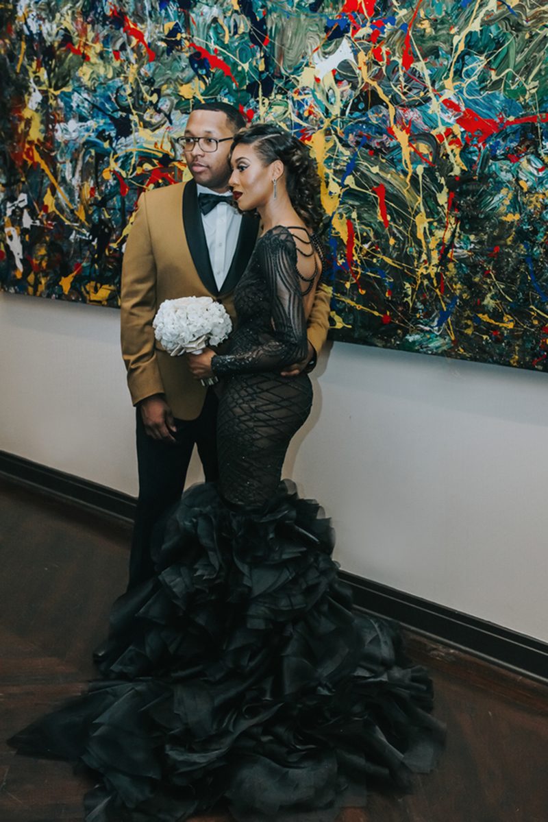 An art gallery South Loop wedding with the black wedding gown of our dreams