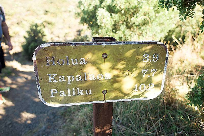 An elopement in Maui with a volcano backdrop as seen on @offbeatbride
