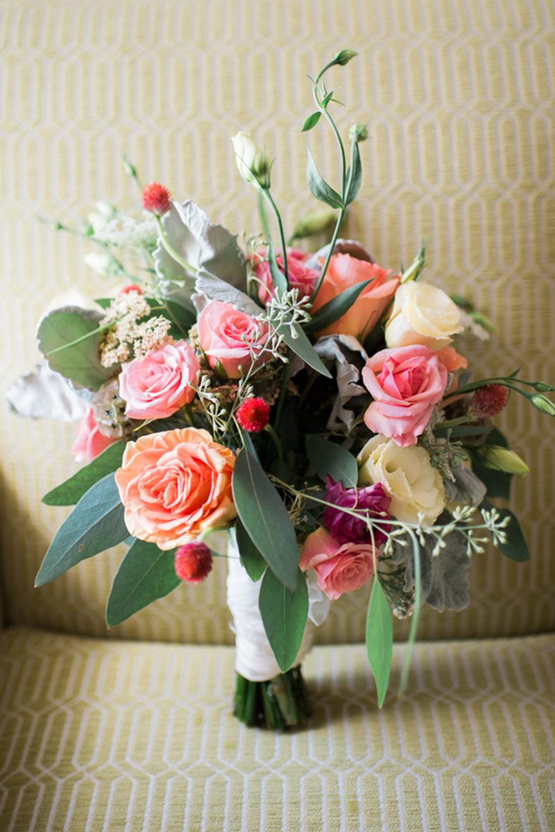 A movies and food truck wedding that fills our flowers and pastel-loving hearts