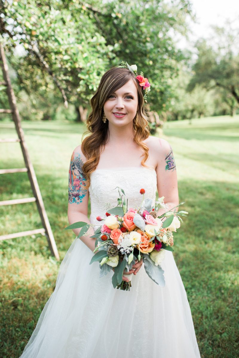 A movies and food truck wedding that fills our flowers and pastel-loving hearts