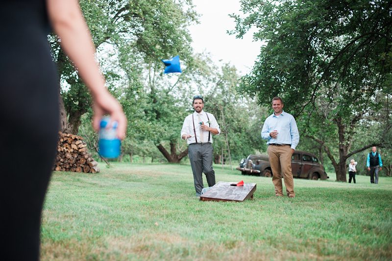 A movies-themed wedding that fills our flowers and pastel-loving heartsA movies and food truck wedding that fills our flowers and pastel-loving hearts