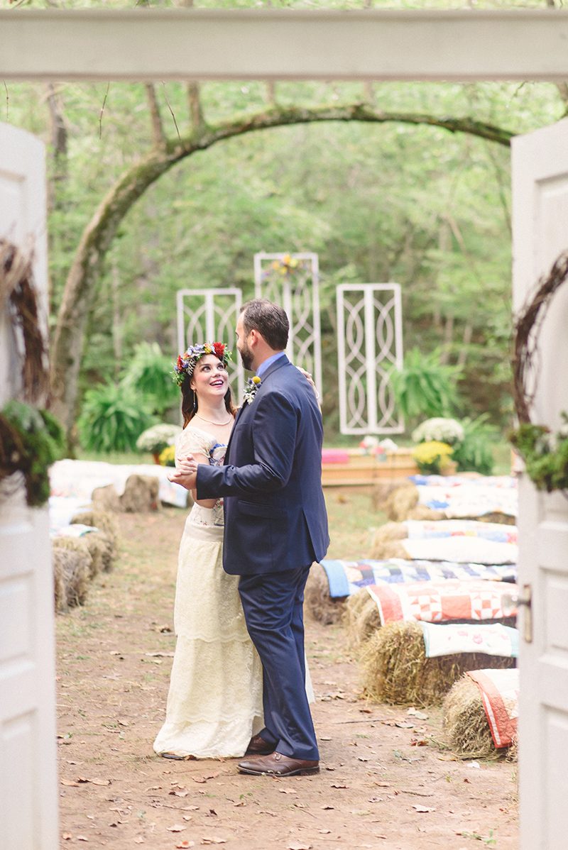 Tickle your woodland senses with this rustic natural wedding 