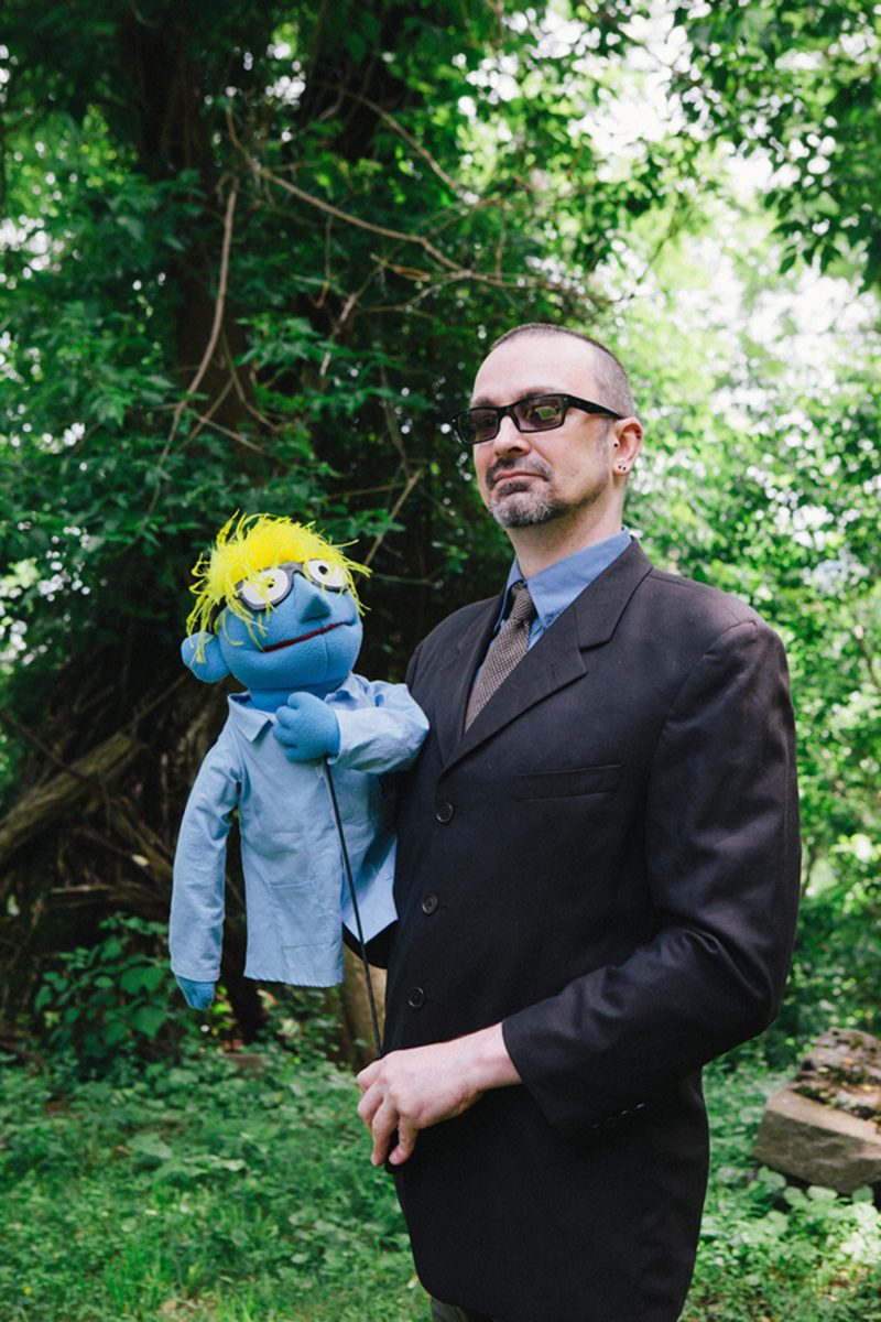 A Muppet officiated this cliffside New York wedding with a killer black dress