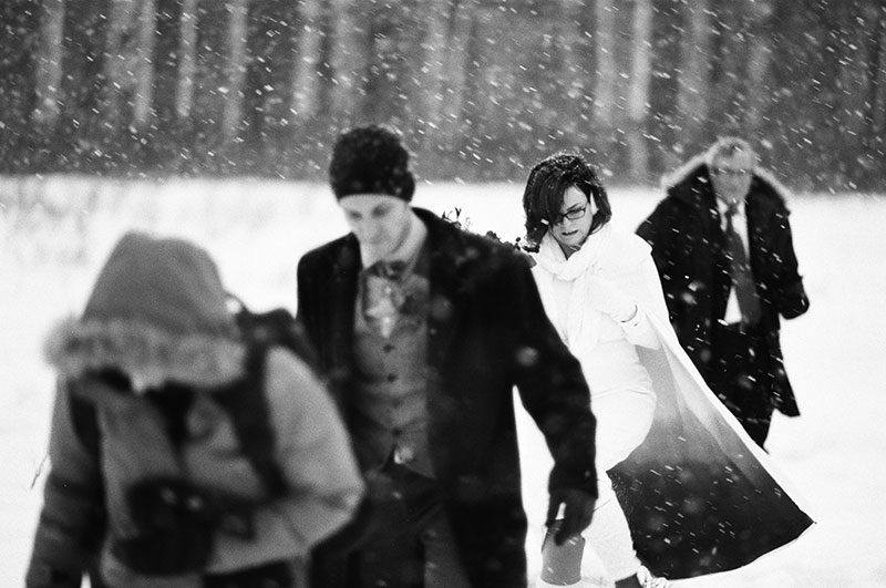 A frostbitten Canadian park elopement (with bison!)