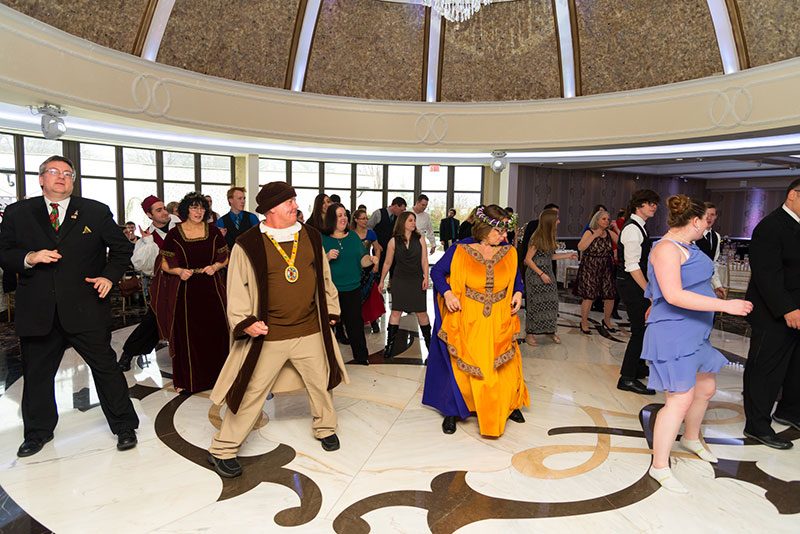 A Renaissance fantasy Christmas wedding (aka "A Lord of the Rings Christmas Special!")