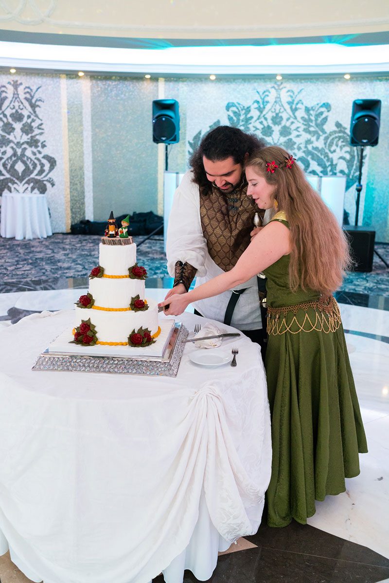 A Renaissance fantasy Christmas wedding (aka "A Lord of the Rings Christmas Special!")