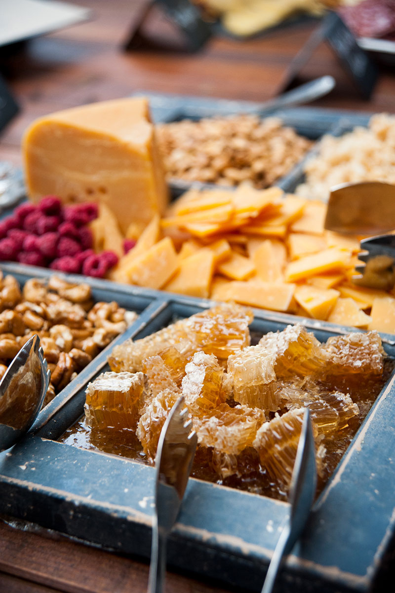 A chef-designed menu and vintage details at this stunning vintage wedding