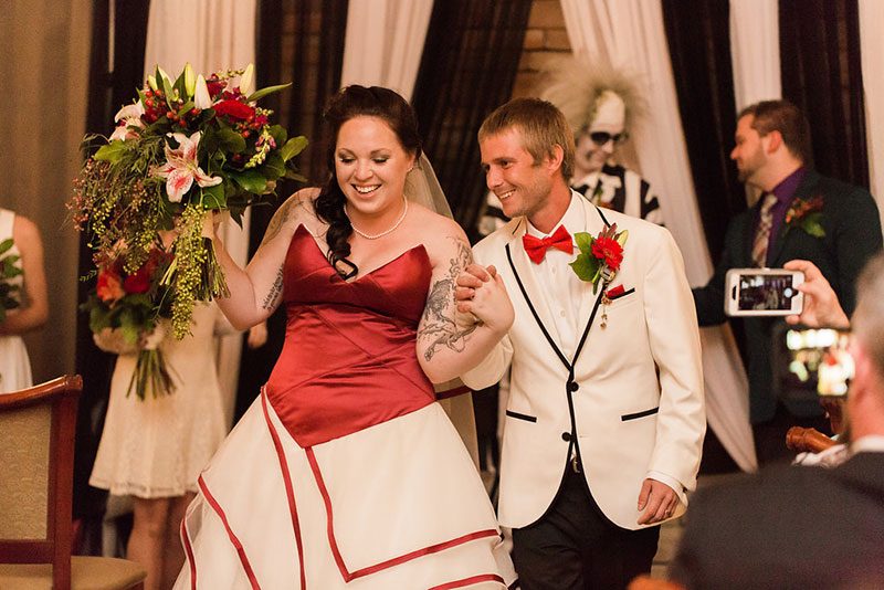 This laid-back wedding had a wedding party in white and BEETLEJUICE