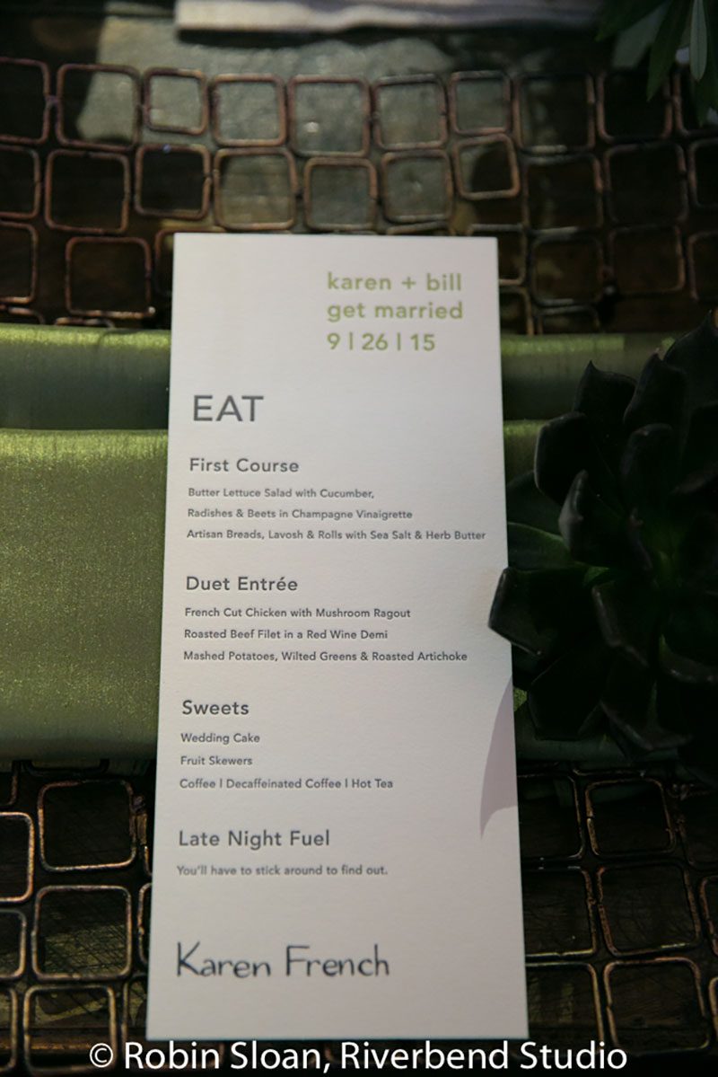 A super chic greenery wedding in the heart of Chicago