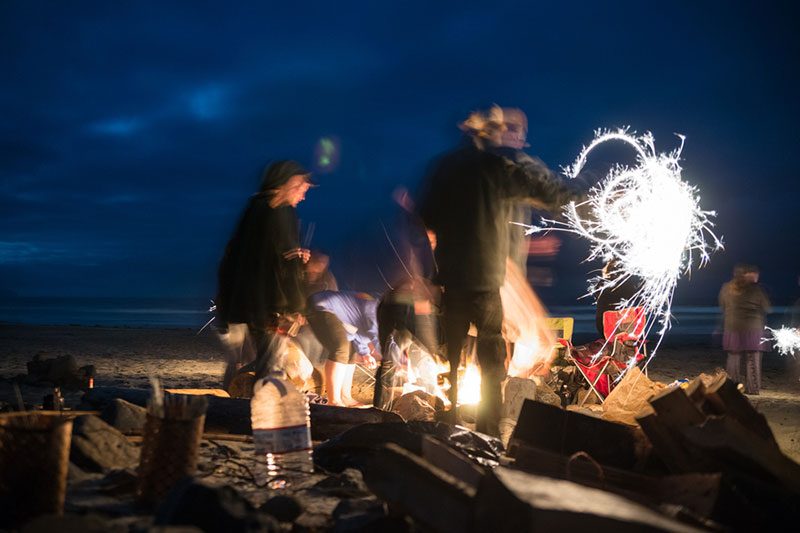 Spy the multicolored braid at this beachfront ceremony on the Oregon Coast