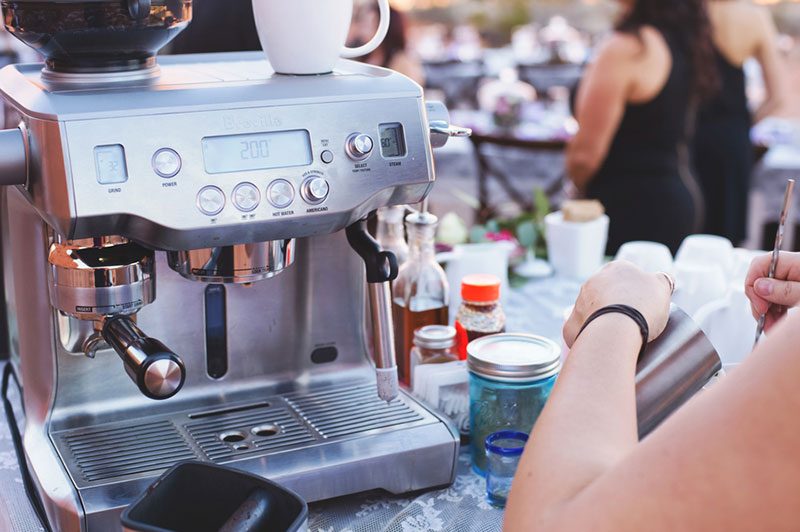 Red hills and panda cookies at this desert Vegas wedding in the Valley of Fire