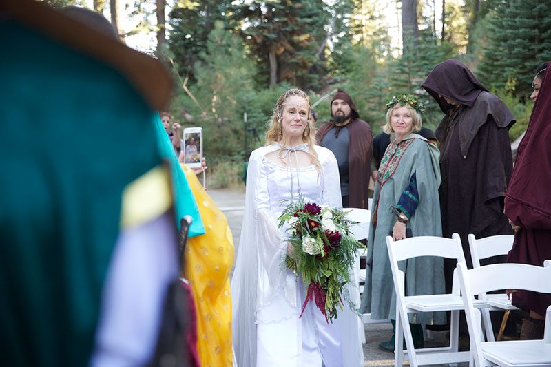 Hobbits and elves and eerie mist: this Lord of the Rings wedding has serious magic