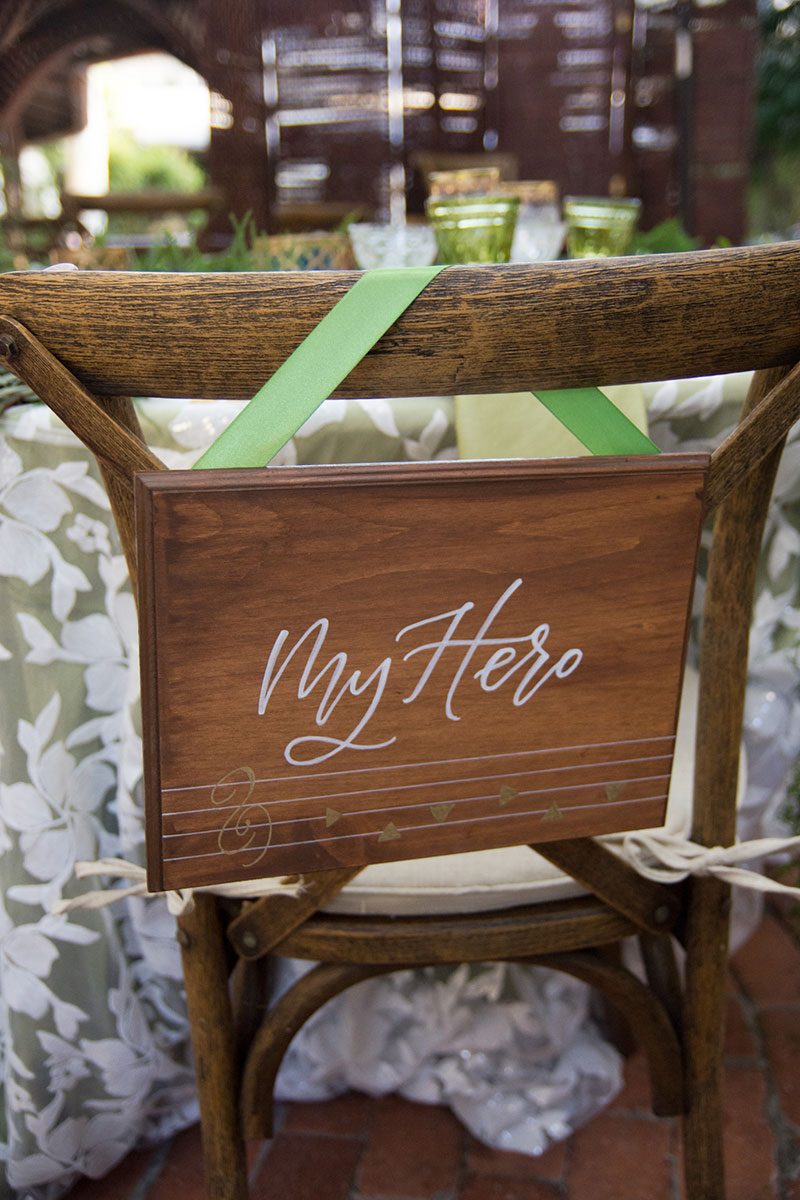 This subtle Legend of Zelda wedding inspiration will teleport you to a fancy-pants Hyrule
