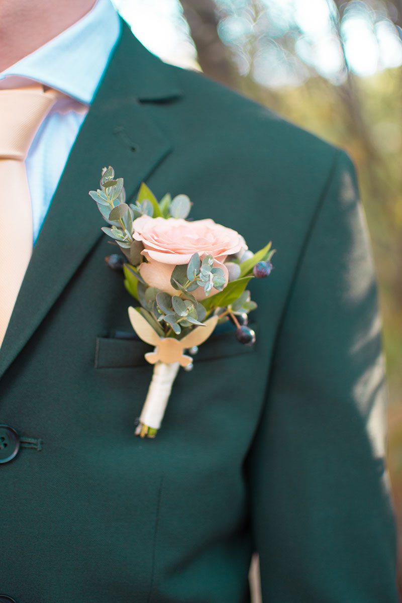 This subtle Link and Zelda wedding inspiration will teleport you to a fancy-pants Hyrule