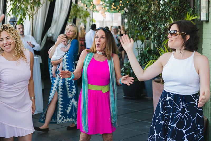 This NYC wedding (with breastfeeding, yoga, and a very familiar cake creator!) was planned in only TWO WEEKS