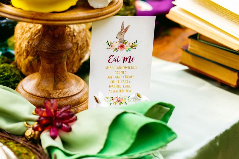 Through the looking glass with this Alice in Wonderland inspiration