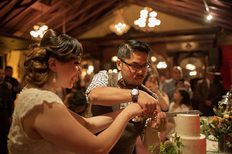 A sweet and relaxed wedding with an Old West vibe