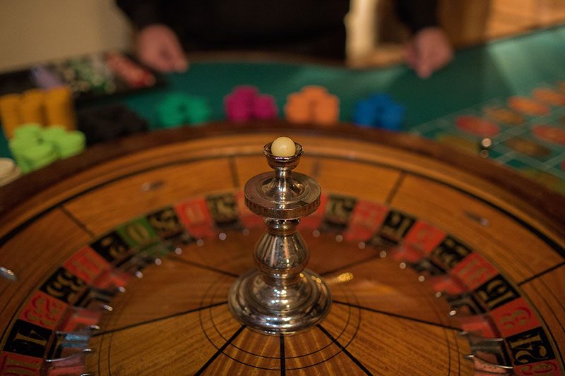 A sweet and relaxed wedding with an Old West vibe