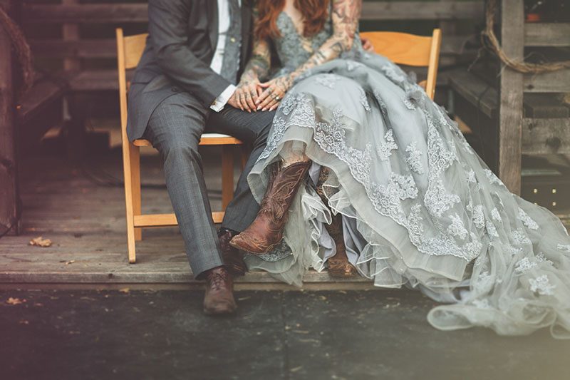 A rustic Northern Cali wedding with Southern flair (and a stunning gray dress!)