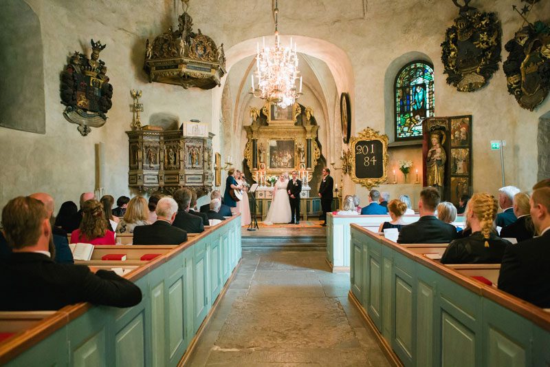 This geeky wedding in Sweden filled our health bars to full