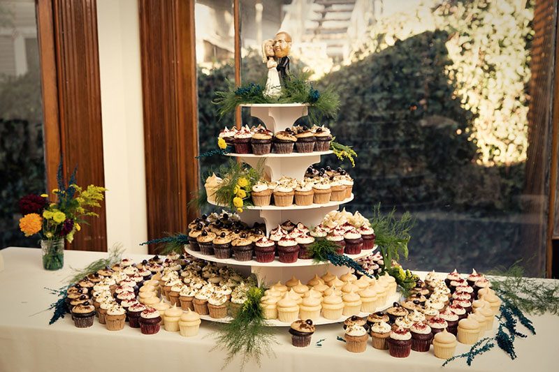 A Victorian house wedding with retro glam style and sweet personal touches