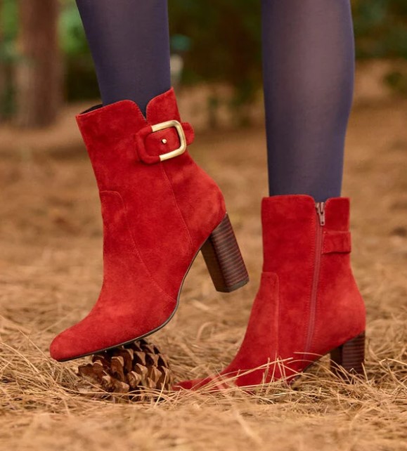 Red wedding store boots