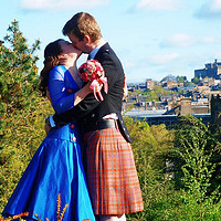 Cath & Iain’s colorful and geeky garden hootenanny